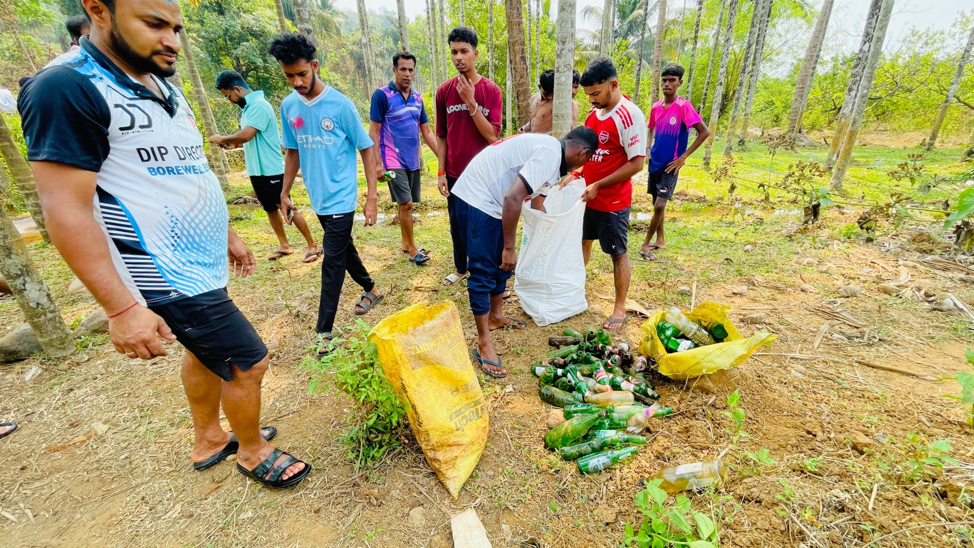 Golavali villagers ban tourists   from bandhara over pollution