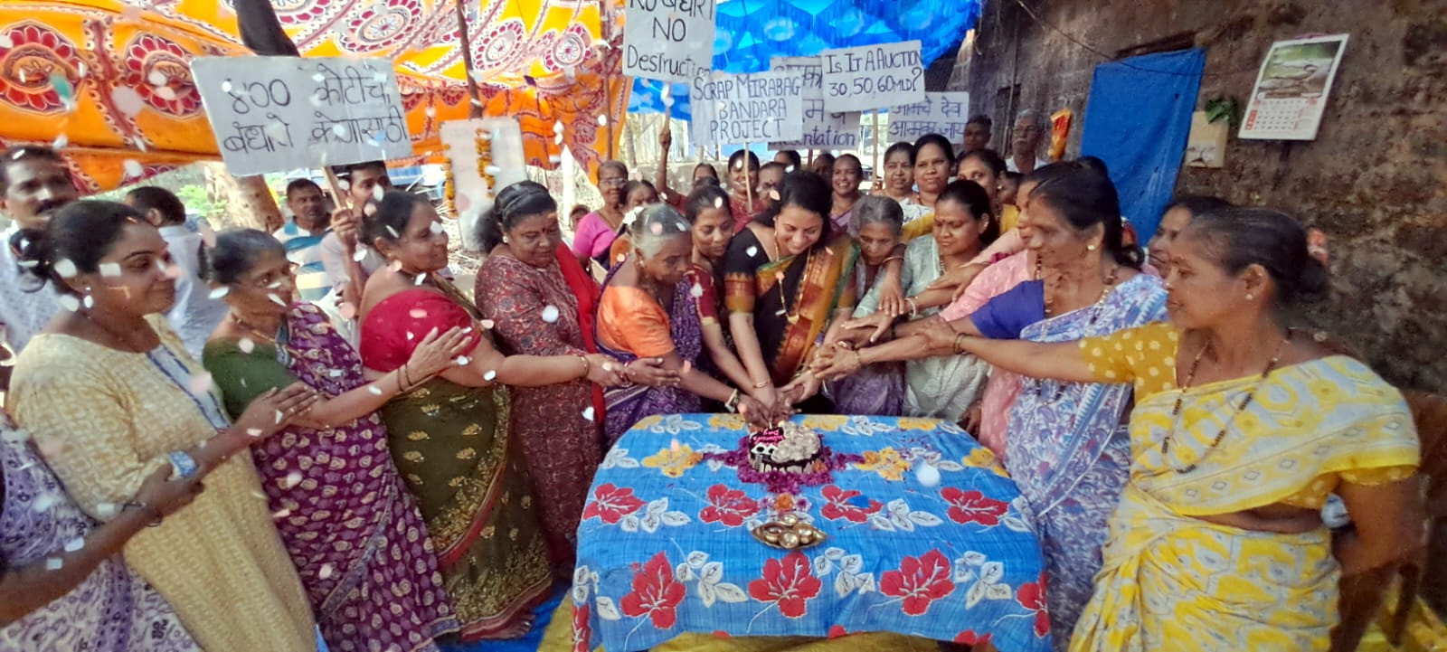 Women mark Women’s Day at Mirabag protest site