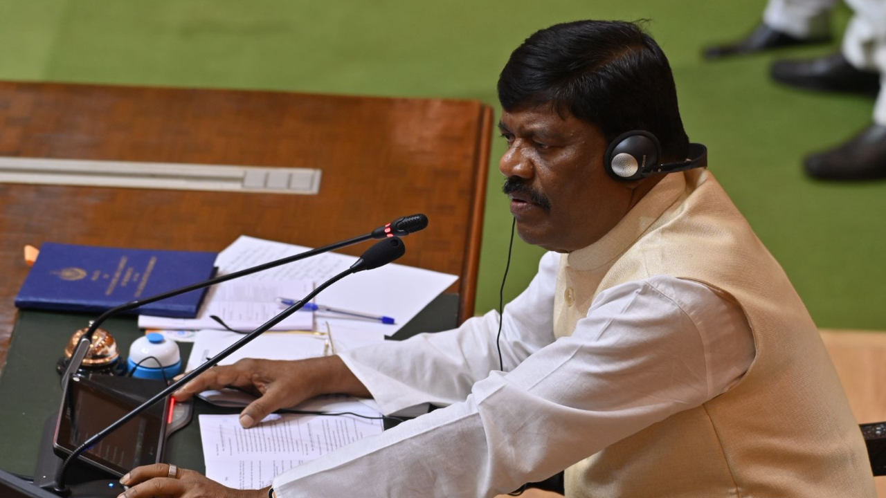 Goa Speaker pulls up Ministers over conduct in Assembly