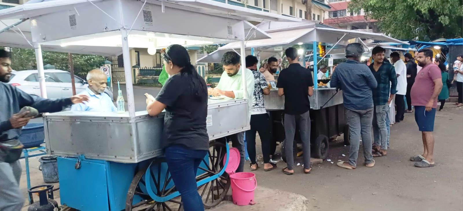 Crisis threatening to shut wada-pav, ras omelette stalls in Margao