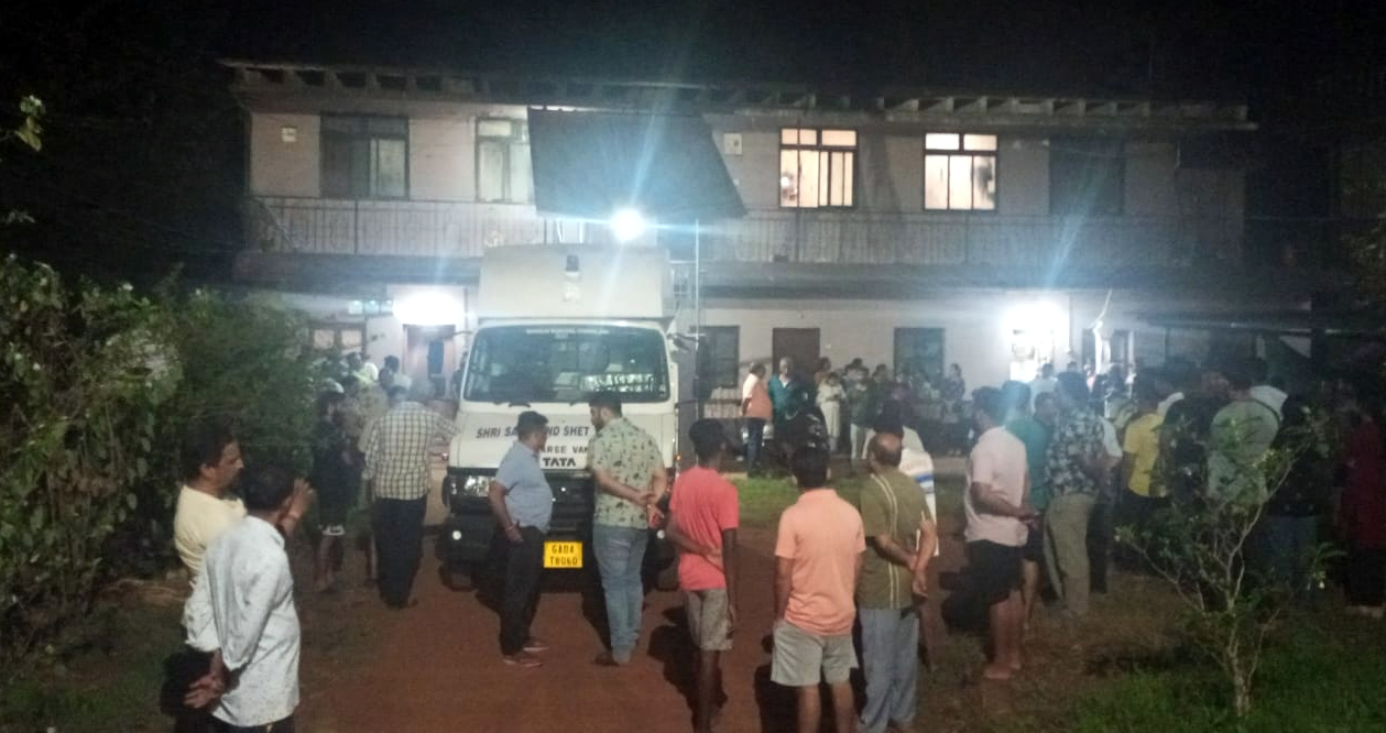 Social worker, son found   dead at Bicholim home