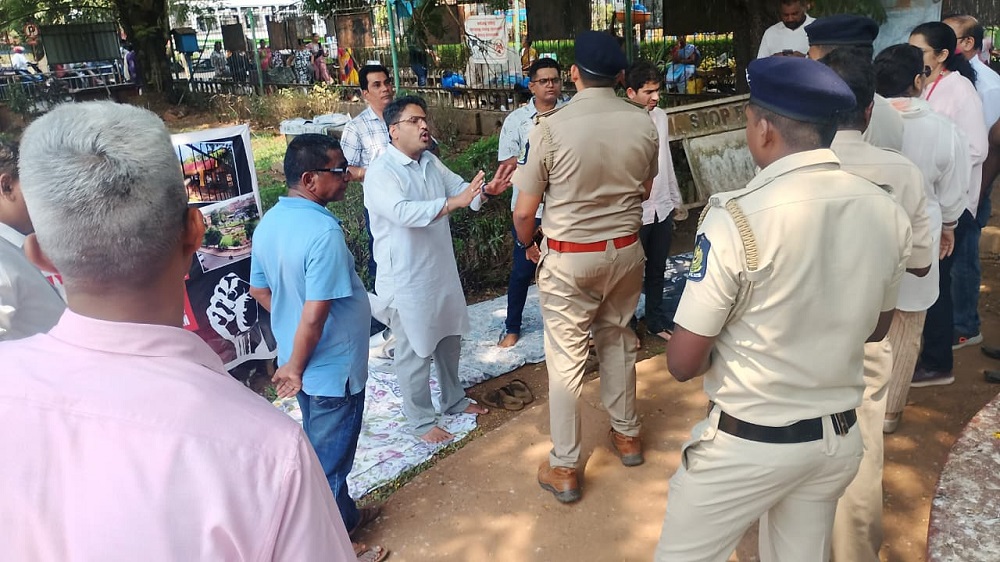 Hunger strike triggers showdown over two-storeyed Margao garden project