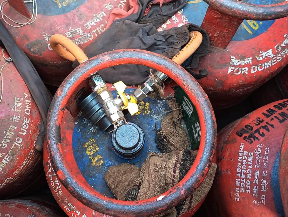 LPG pilferage sparks outrage in Chandor amid supply crisis