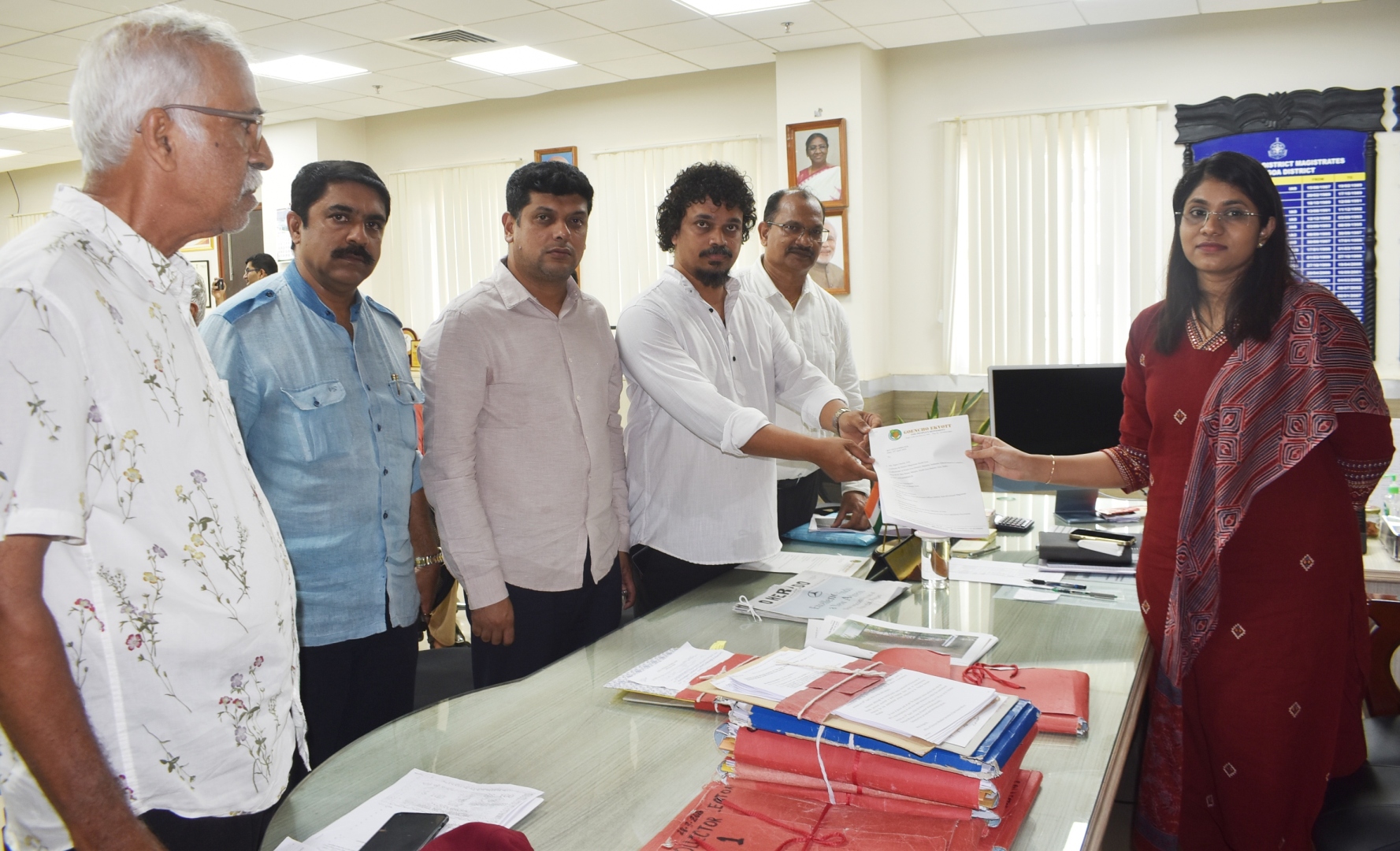 Complaint filed against illegal double  tracking work in Velsao, Cansaulim