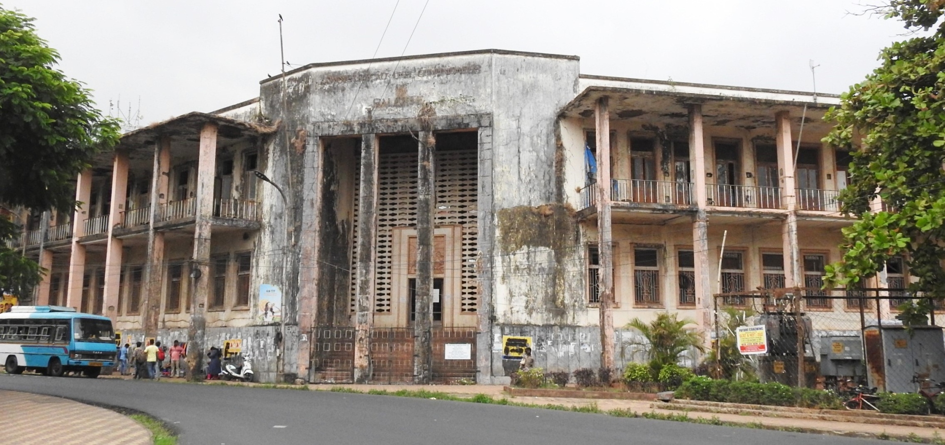 Dilapidated Administrator of Comunidades  building in Margao set for major facelift