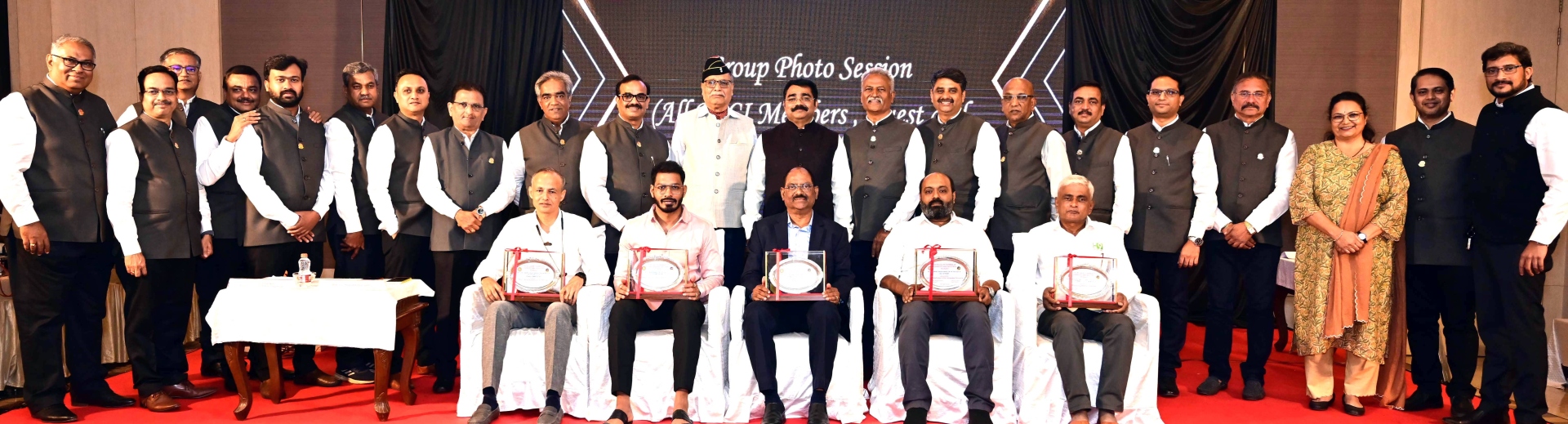 Two Goan-origin   entrepreneurs   feted in Belagavi