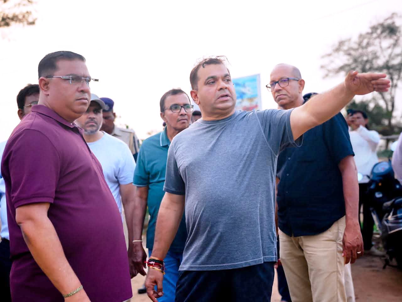 Minister reviews amenities  along Salcete beach belt