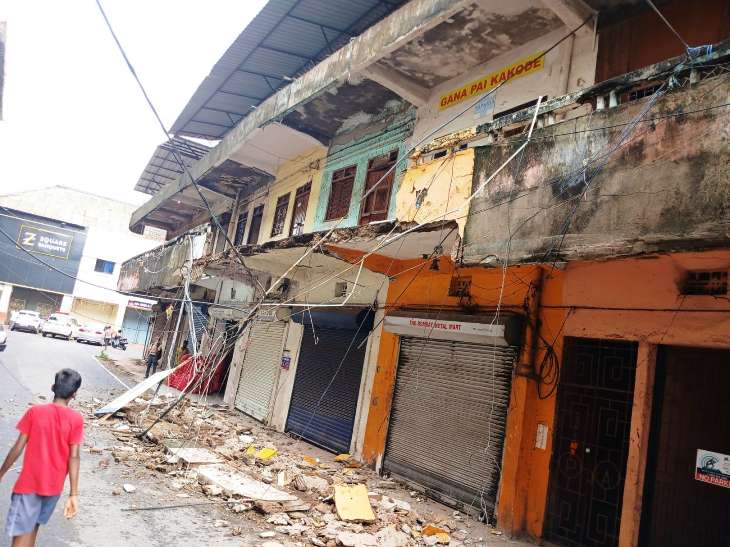 Government circular on unsafe  and dilapidated buildings