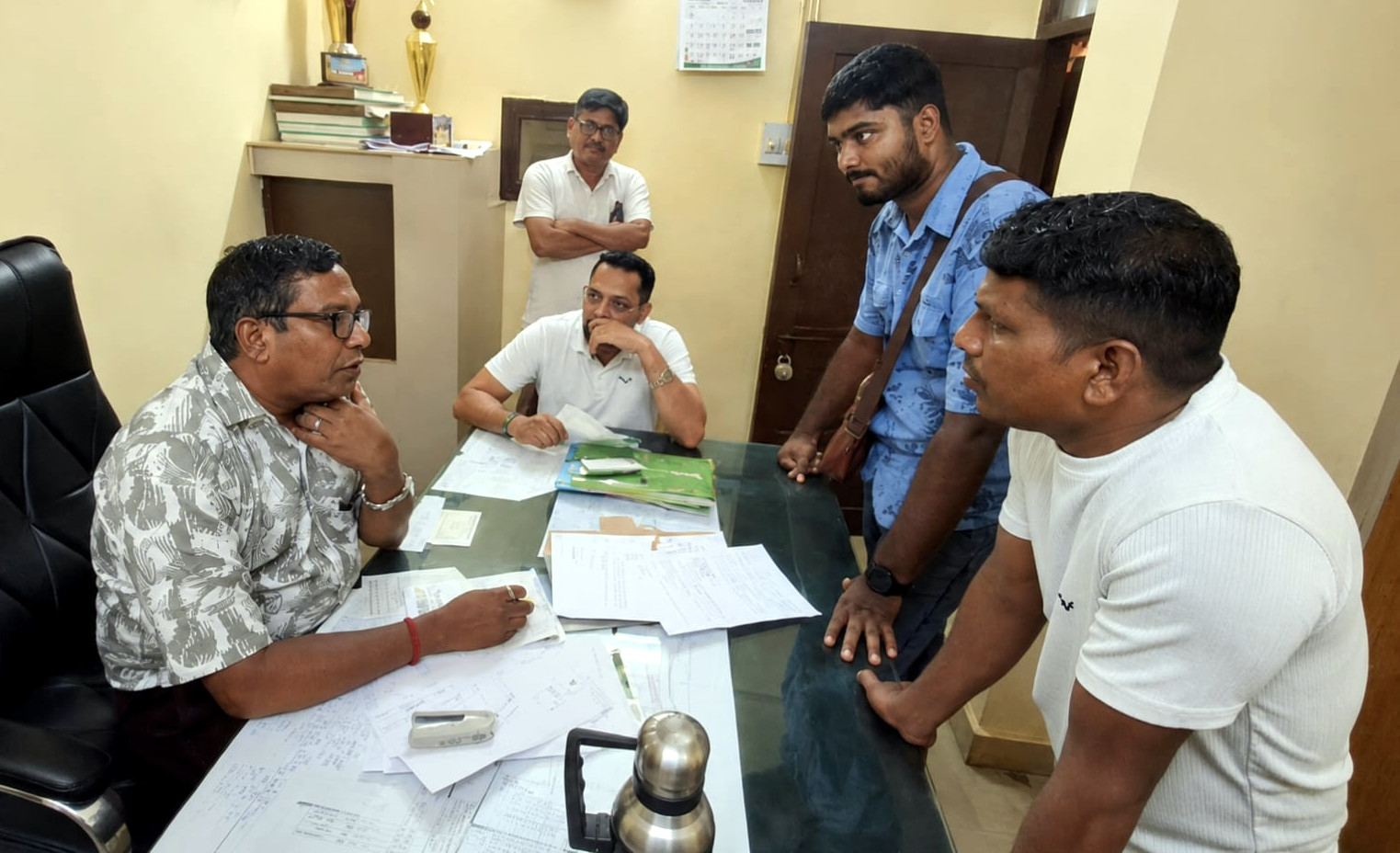 Locals protest over steep bills at Curchorem electricity office