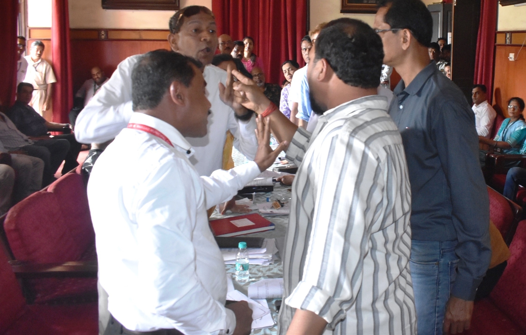 Clash over Fatorda works rocks Margao council meet