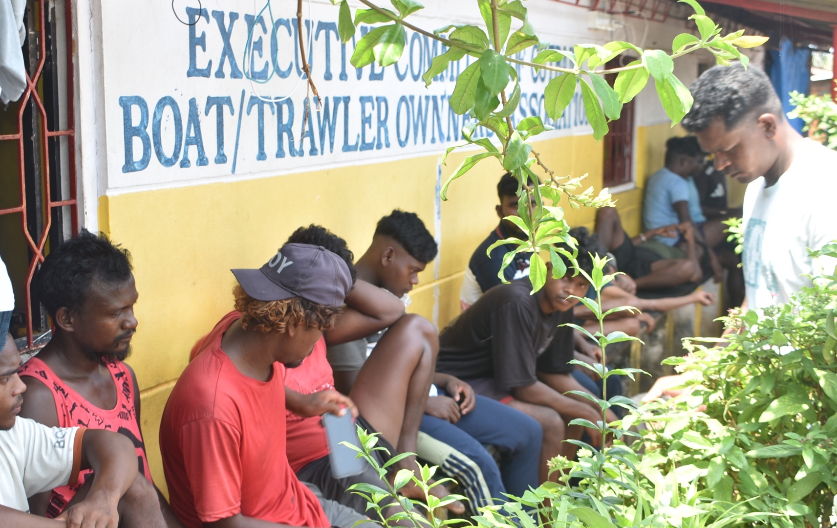 Most migrant labourers begin heading back to Odisha, Jharkhand