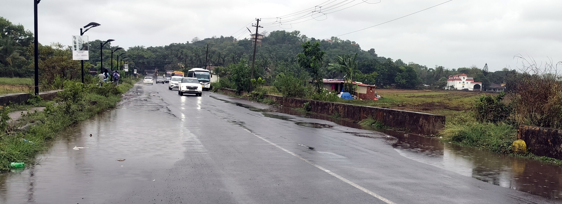 Guirim road flood fears return after early rains