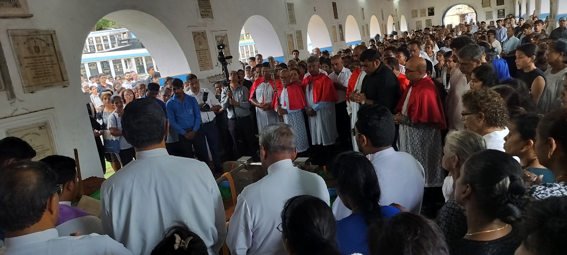 In tears and prayer, hundreds bid final farewell to Mapusa student