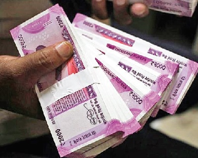 `2,000 note to be scrapped? Jaitley remains mum