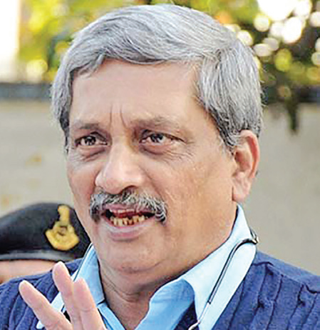 I am not into 'setting' with Babush: Parrikar