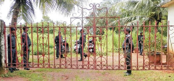 Authorities pass buck as Raheja  work goes on despite stop order