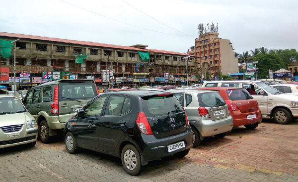 Mapusa council terminates pay-parking contract