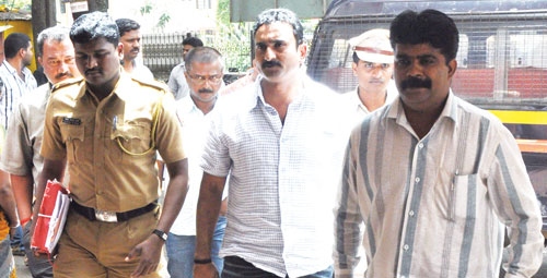Kolhapur mayor in edu-scam