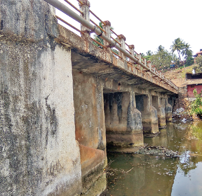 Govt to fast track construction of new bridge across Mapusa River