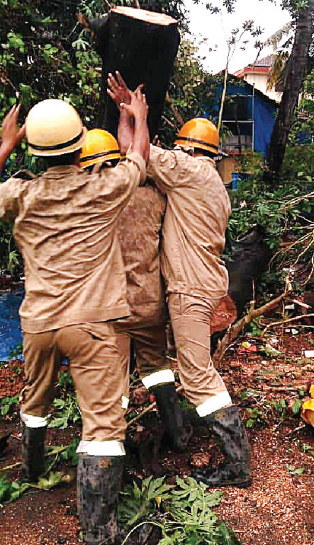 Margao firemen helpless  in face of nature’s fury