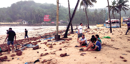 Water enters deep into Baga, Sinquerim beaches, causes massive soil erosion