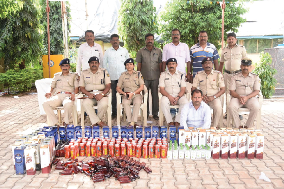K’taka excise, police seize illicit liquor transported from Goa