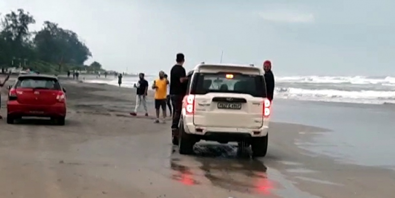 Sun, sea, stress for Punjabi group at Arambol