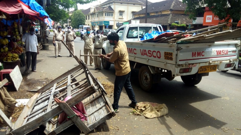 Mormugao civic body cracks whip, razes 2 structures at Vasco fruit market