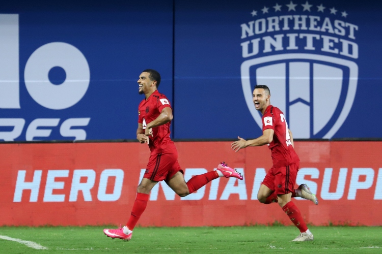 ﻿Jahouh sees red as NorthEast stun Mumbai City