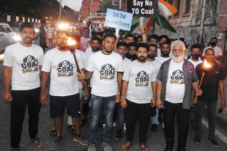 Thousands join padayatra against coal, double track