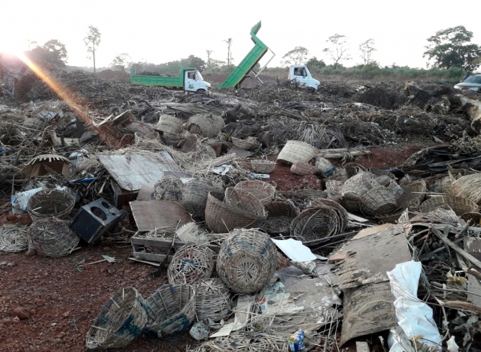 CCP trucks caught dumping garbage in Carambolim, Azossim-Mandur