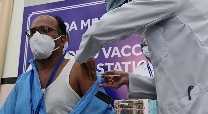 Covid vaccination drive begins in Goa, 426 get shots on Day-1
