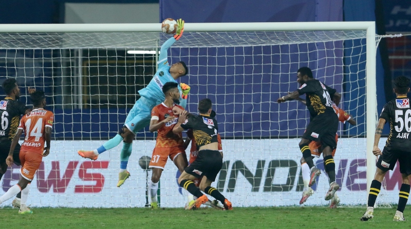 10-man FC Goa salvage point against East Bengal