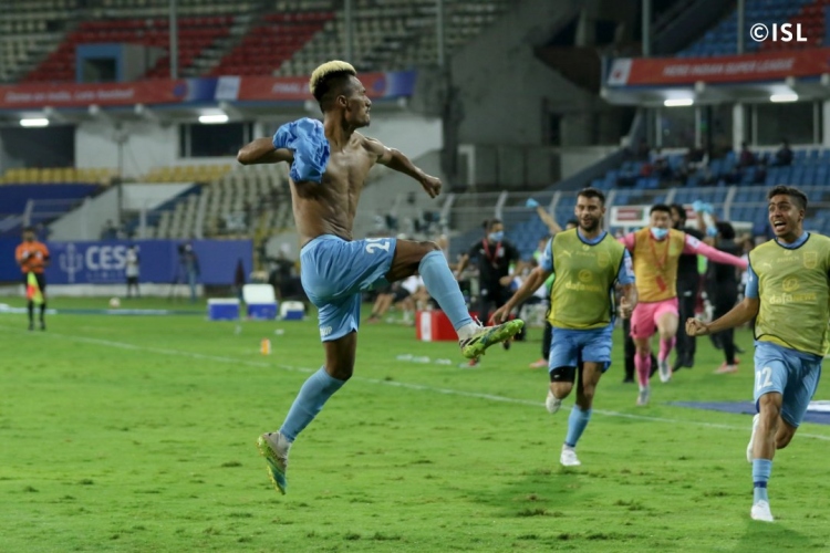 ﻿Mumbai City win maiden ISL title