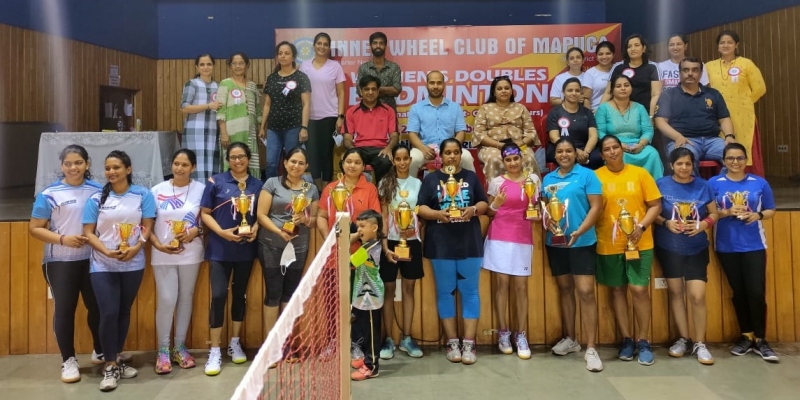 ﻿Ketki-Uma win women's doubles badminton tourney