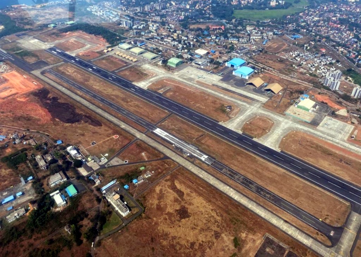 Runway closed at night for modernisation