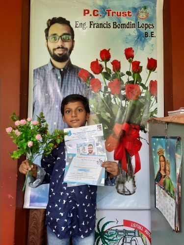 Chinchinim student wins award