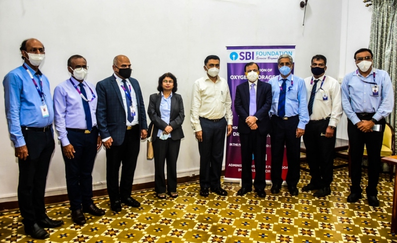 ﻿SBI donates oxygen   storage tank to GMC