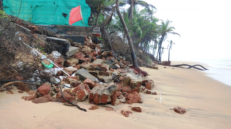 Sernabatim beach lies battered after fury of Tauktae