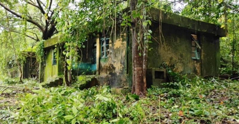 Battle for leprosy hospital land; villagers swell over police bus