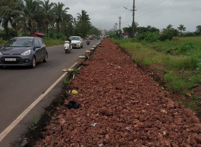 Incomplete road widening work at Canca puts 2-wheeler riders at risk