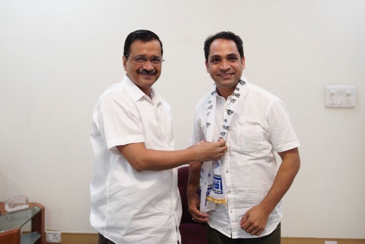 Veteran actor and director Rajdeep Naik joins AAP