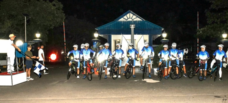 ﻿Navy cycle expedition flagged off