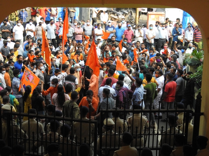 SAFFRON WAR CRY OVER PRO-PAK SLOGANS