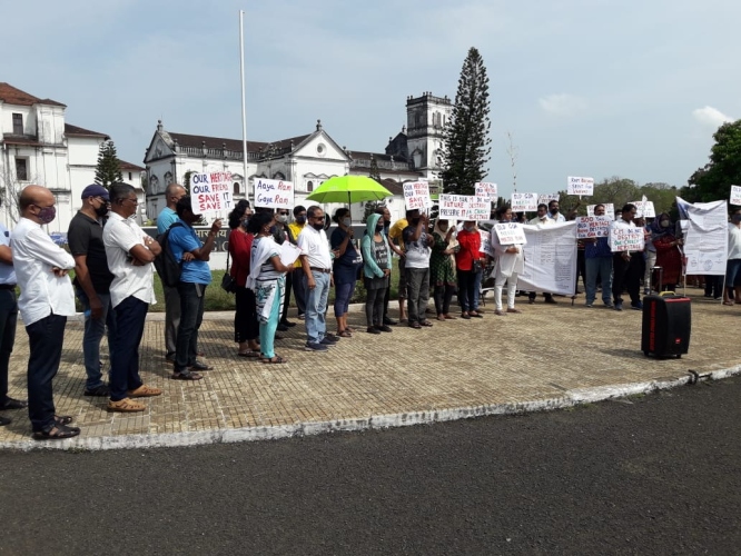 Protestors chide govt over   transfer of ASI official
