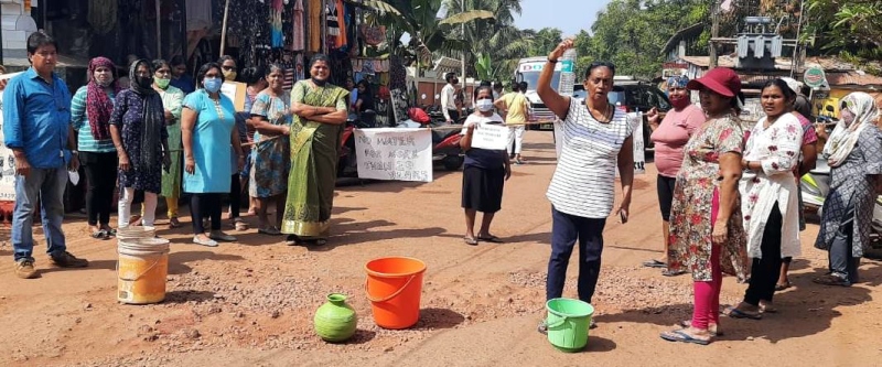 Vagator-Chapora locals block road over erratic water supply