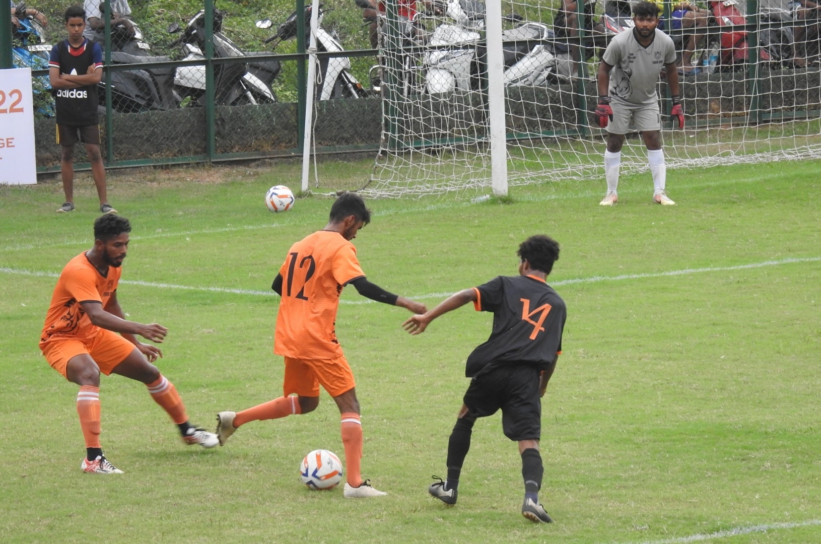 ﻿Sarzora pip Navelim in Tiger Cup opener