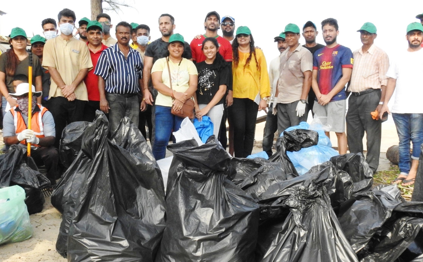 Beach clean up drive held along Salcete beach belt