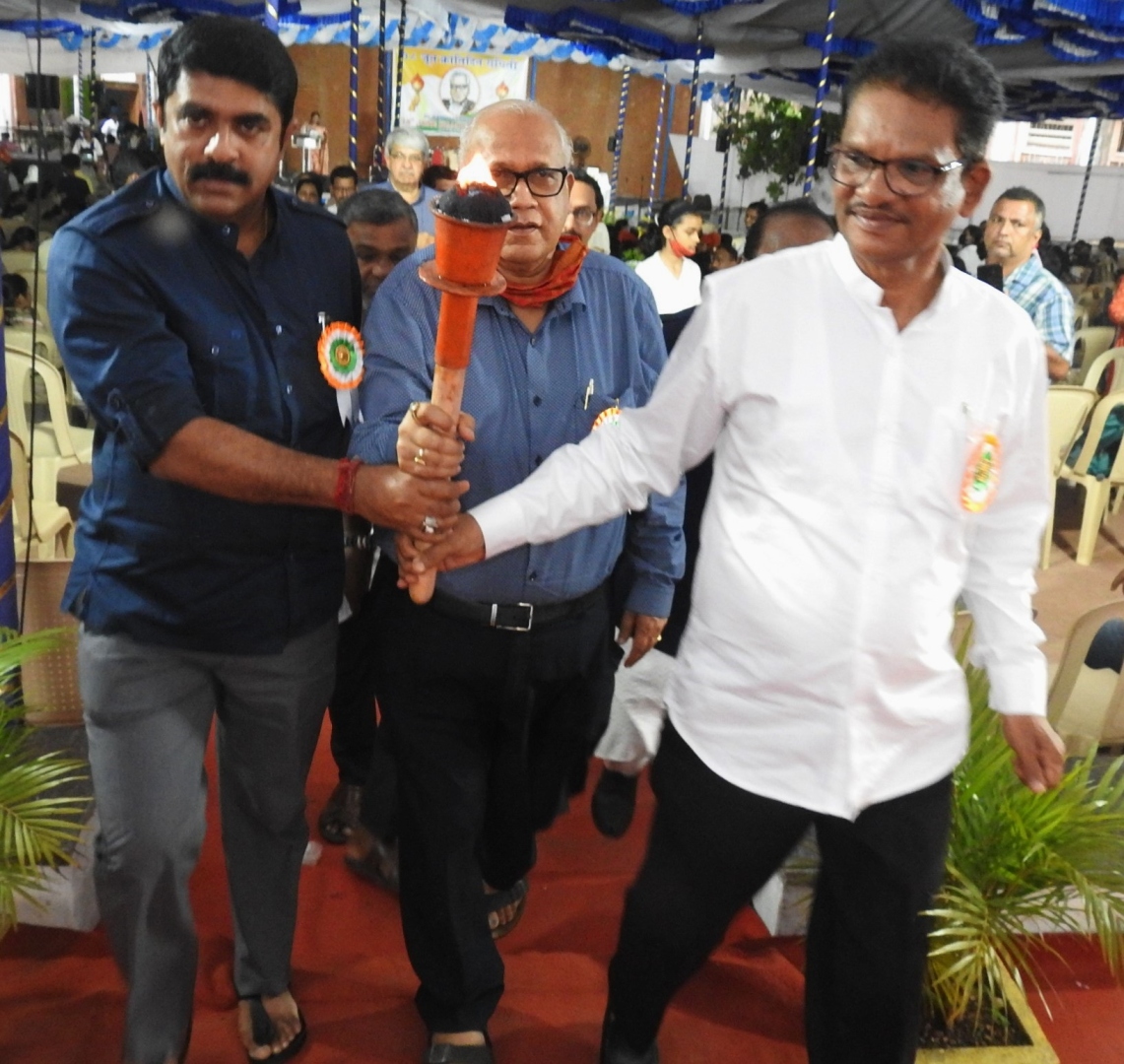 Vijai takes potshots at Industries minister over ZACL land sale remark