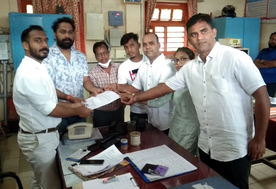 Demand to remove Kannada from rly reservation forms